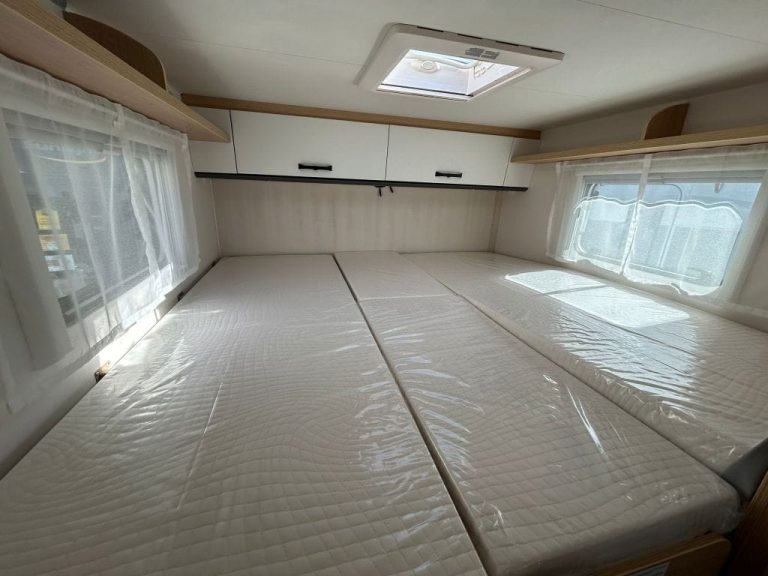 Alquiler 4 plazas Sunlight V66 en Lugo
