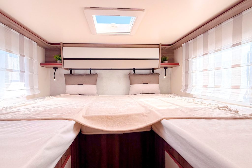 Alquilar_autocaravana_Kronos_285_oferta_11 (Copia)