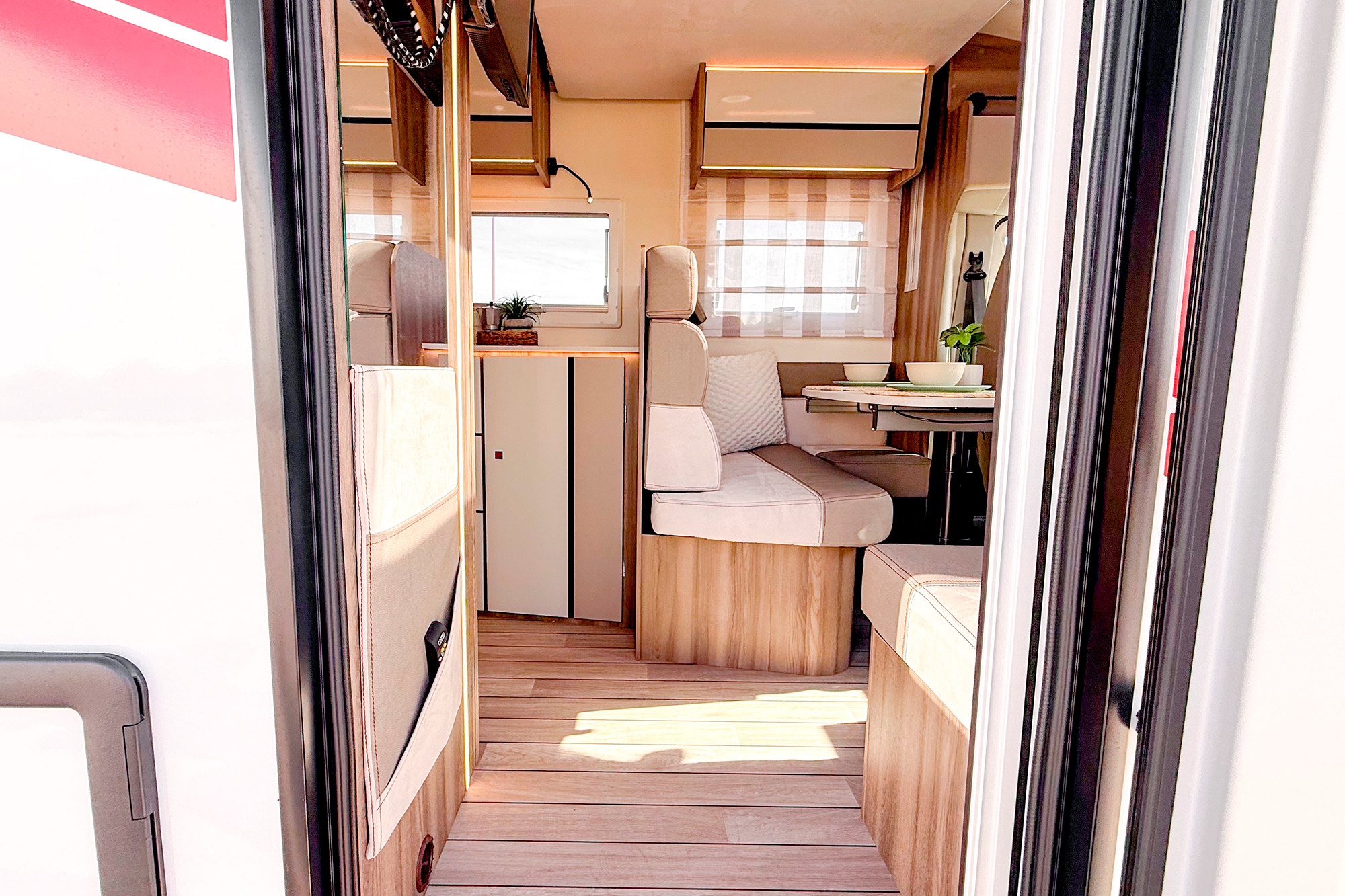 Alquilar_autocaravana_Kronos_285_oferta_15 (Copia)