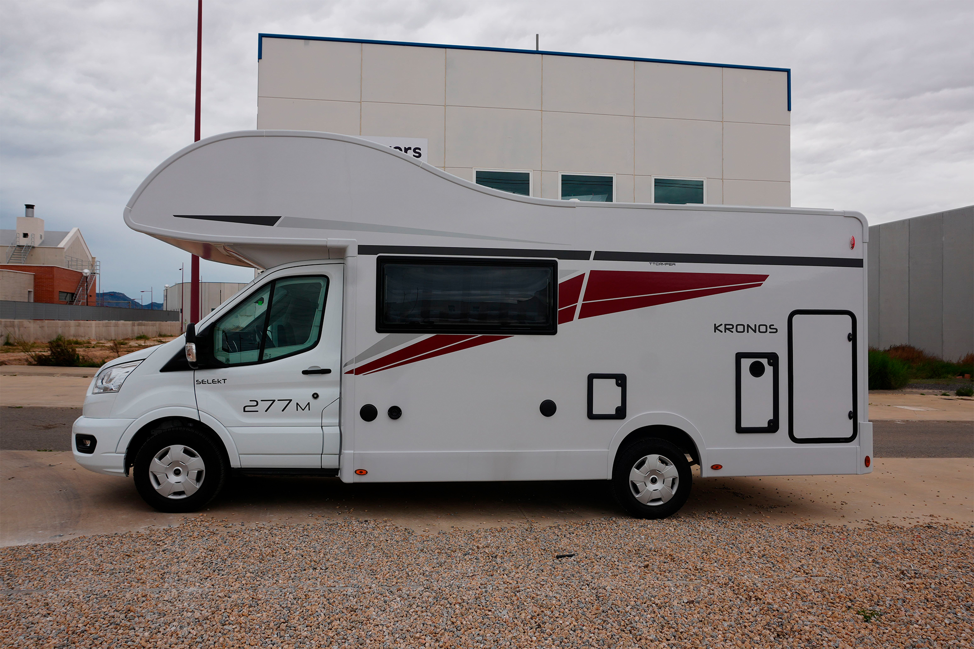 Alquiler_de_Autocaravana_Capuchina_Kronos_288_4 (Copia)
