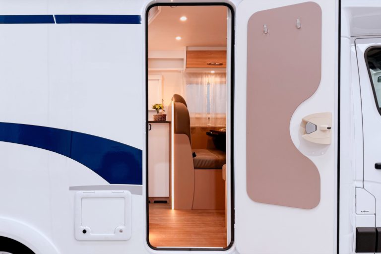 Alquiler 5 plazas BluCamp Ocean 527 T3 en Cartagena