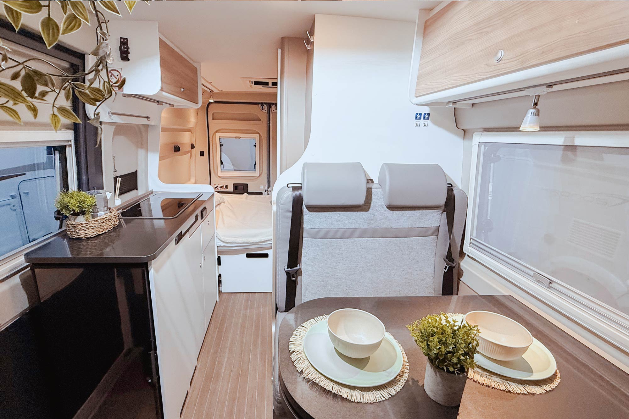 CAMPER-LASER-600-MAX-FIAT-interior-8 (Copia)