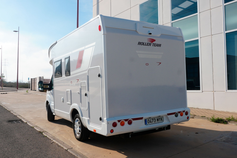 Alquiler 4 plazas Roller Team Kronos 291 TI en Elx