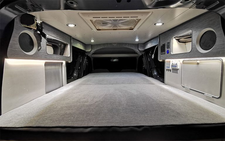Alquiler 4 plazas Dokker Monlight en Madrid