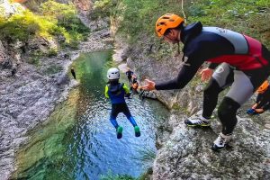 Barranquismo con Niños y en Familia en Huesca: Pirineos y Ordesa en Aínsa