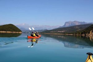 Kayak en el Embalse de Mediano en Morillo de Tou (Excursión)