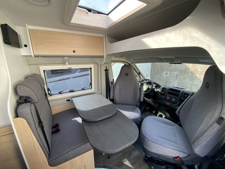 Alquiler 4 plazas Sunlight Cliff 640 en Pontevedra