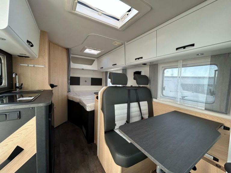 Alquiler 4 plazas SUNLIGHT T58 Adventure Edition en Alicante