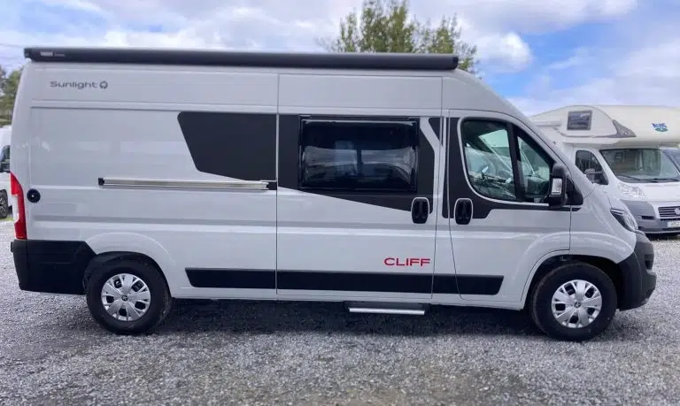 Alquiler 4 plazas Sunlight Cliff 600 – P en Bilbao