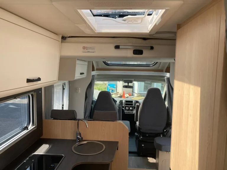 Alquiler 4 plazas Sunlight T67S-2 en Bilbao