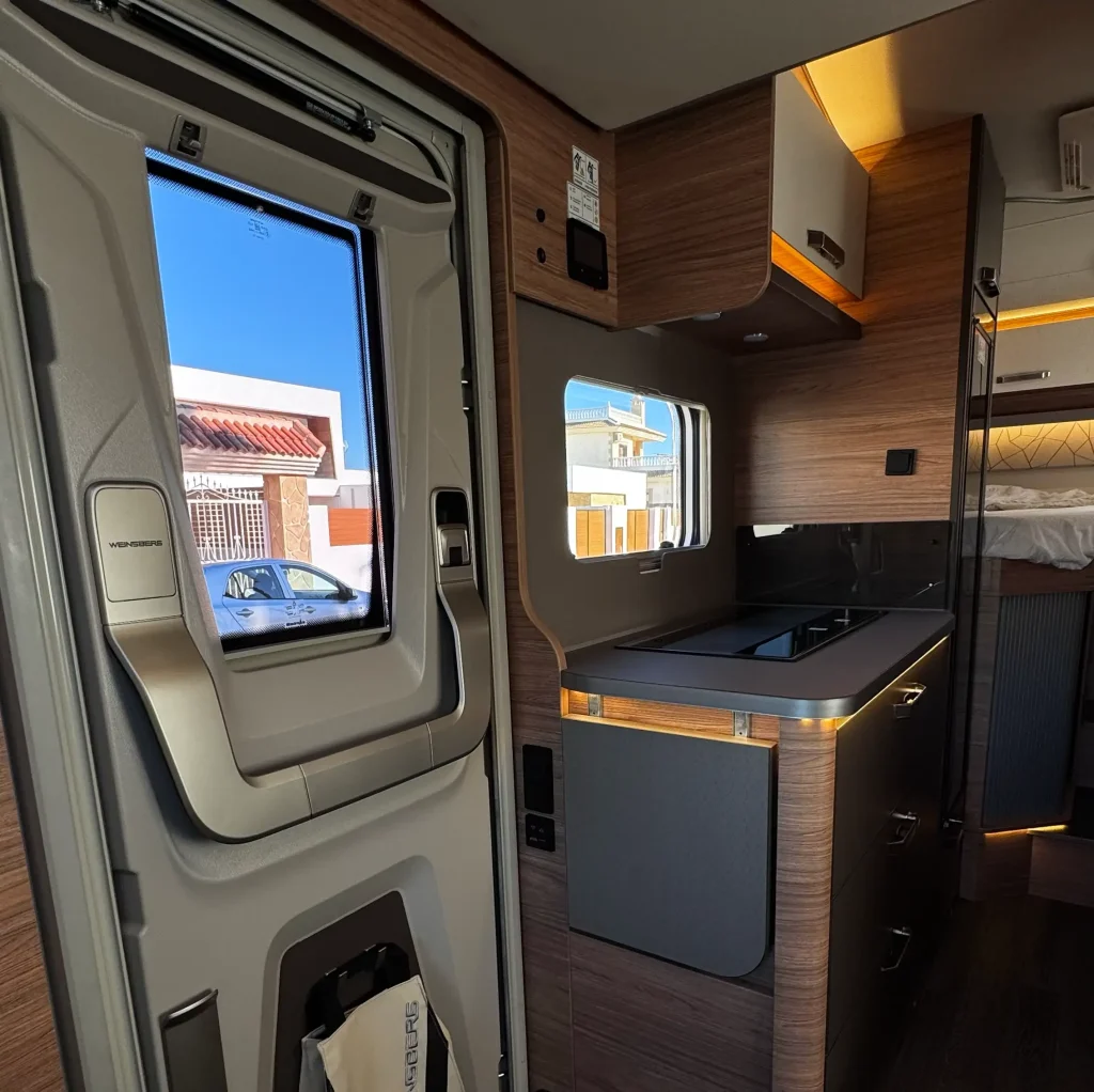 Weinsberg Carasuite 650 MEG StarLink