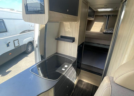 Alquiler 4 plazas Iveco Family I-111 en Gran Canaria