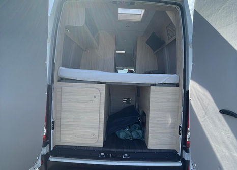 Alquiler 4 plazas Iveco Twin I – 122 en Gran Canaria