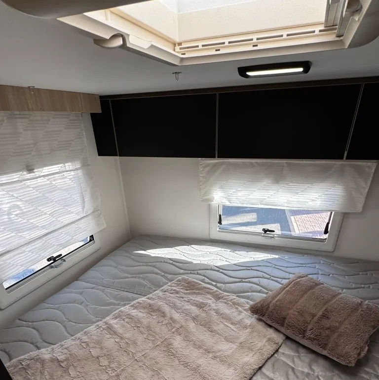 Alquiler 5 plazas Chausson 724 StarLink en Torrevieja