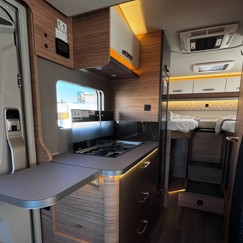 Weinsberg Carasuite 650 MEG StarLink