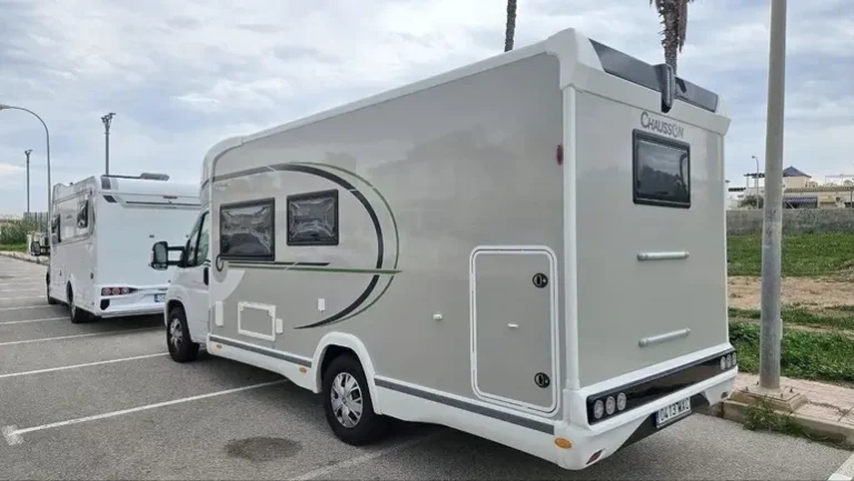 Alquiler 5 plazas Chausson 724 StarLink en Torrevieja