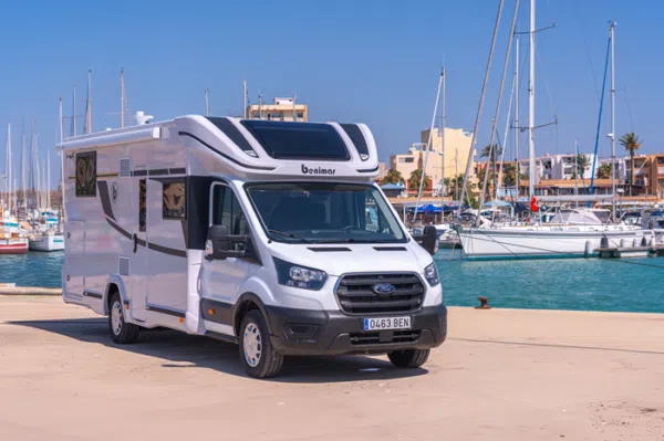 Alquiler 5 plazas Benimar Tessoro 463 UP en Alicante