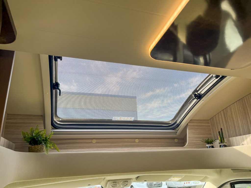 Elnagh T-Loft 530 (124)