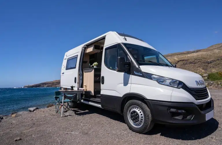 Alquiler 4 plazas Iveco Twin I – NBZ6 en Tenerife