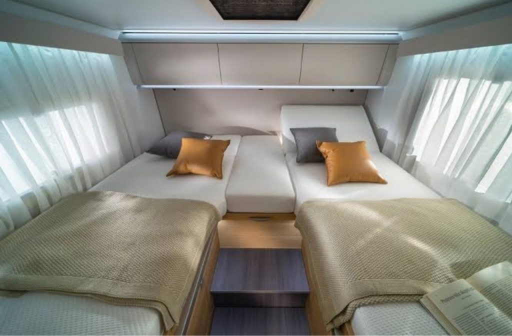 Adria Coral XL Axess 660 SL (5)