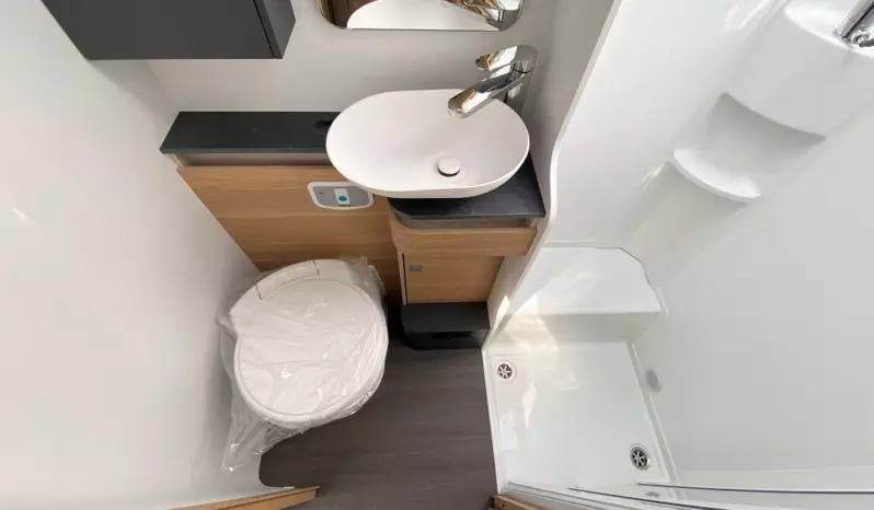 Adria-Coral-XL-Axess-660-SL18-798×466