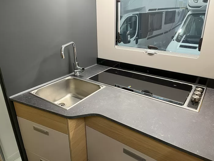 Adria-Matrix-670-SL-AXESS-1