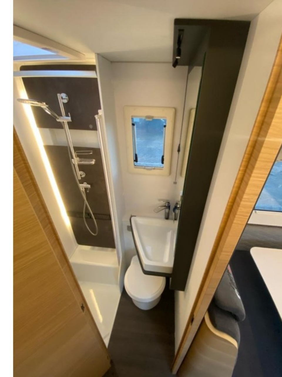 Adria Sonic Plus 600 SL (1)