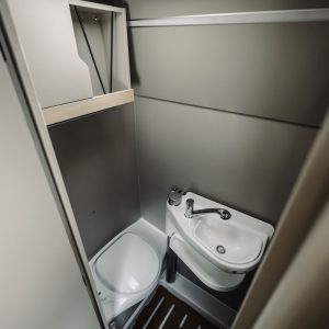 Robeta Womondo / Aer