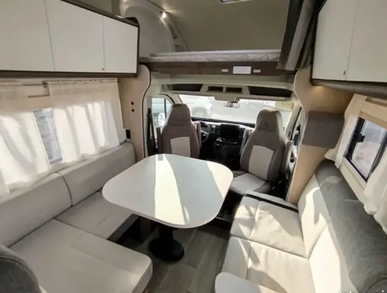 Alquiler 6 plazas Benimar Sport 344 Up en Málaga