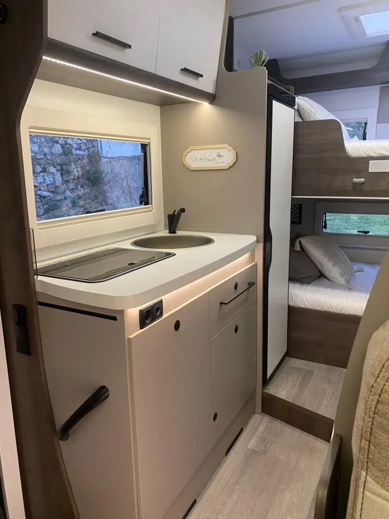 Benimar Tessoro 425