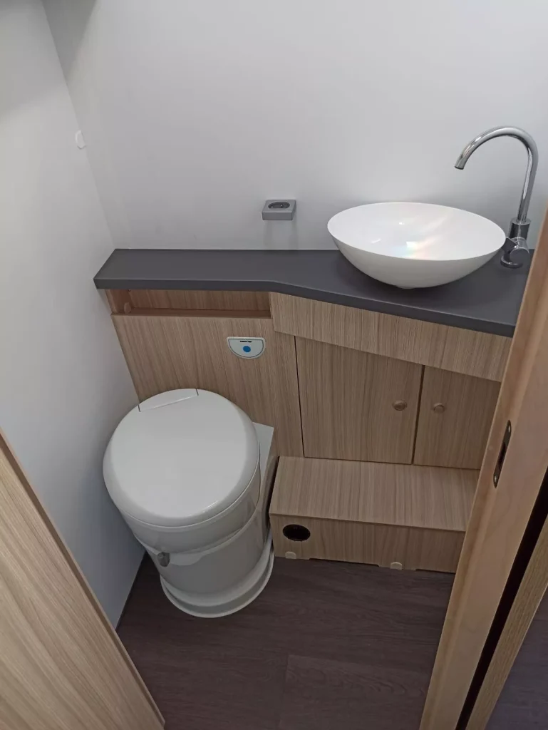 Sun Living S75 SC (1)