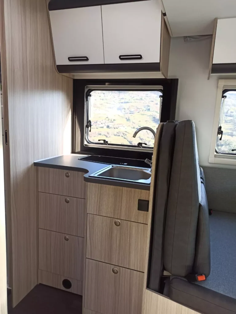 Alquiler 4 plazas Sun Living S75 SC / AN en Barcelona