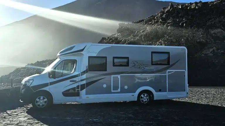Alquiler 5 plazas Mc Louis Yearling 89 / 2 en Tenerife