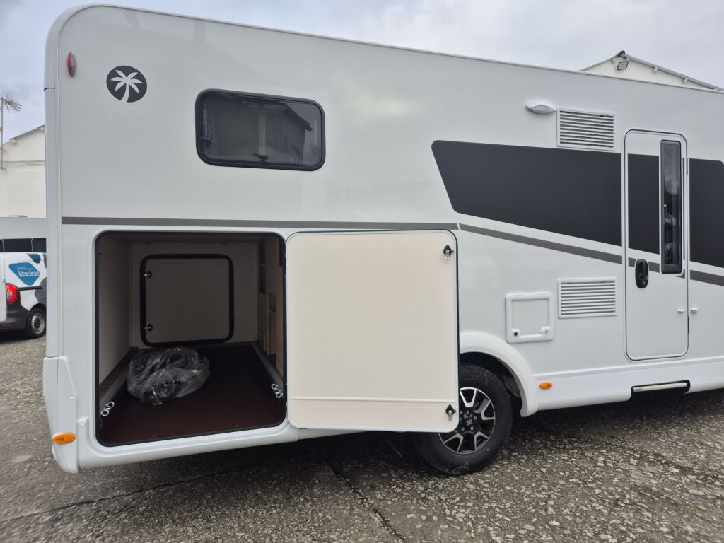 Alquiler 5 plazas Sunlight T68 en Pontevedra