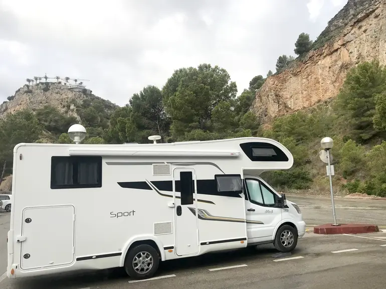 Alquiler 5 plazas Benimar Sport 363 en Valdemoro