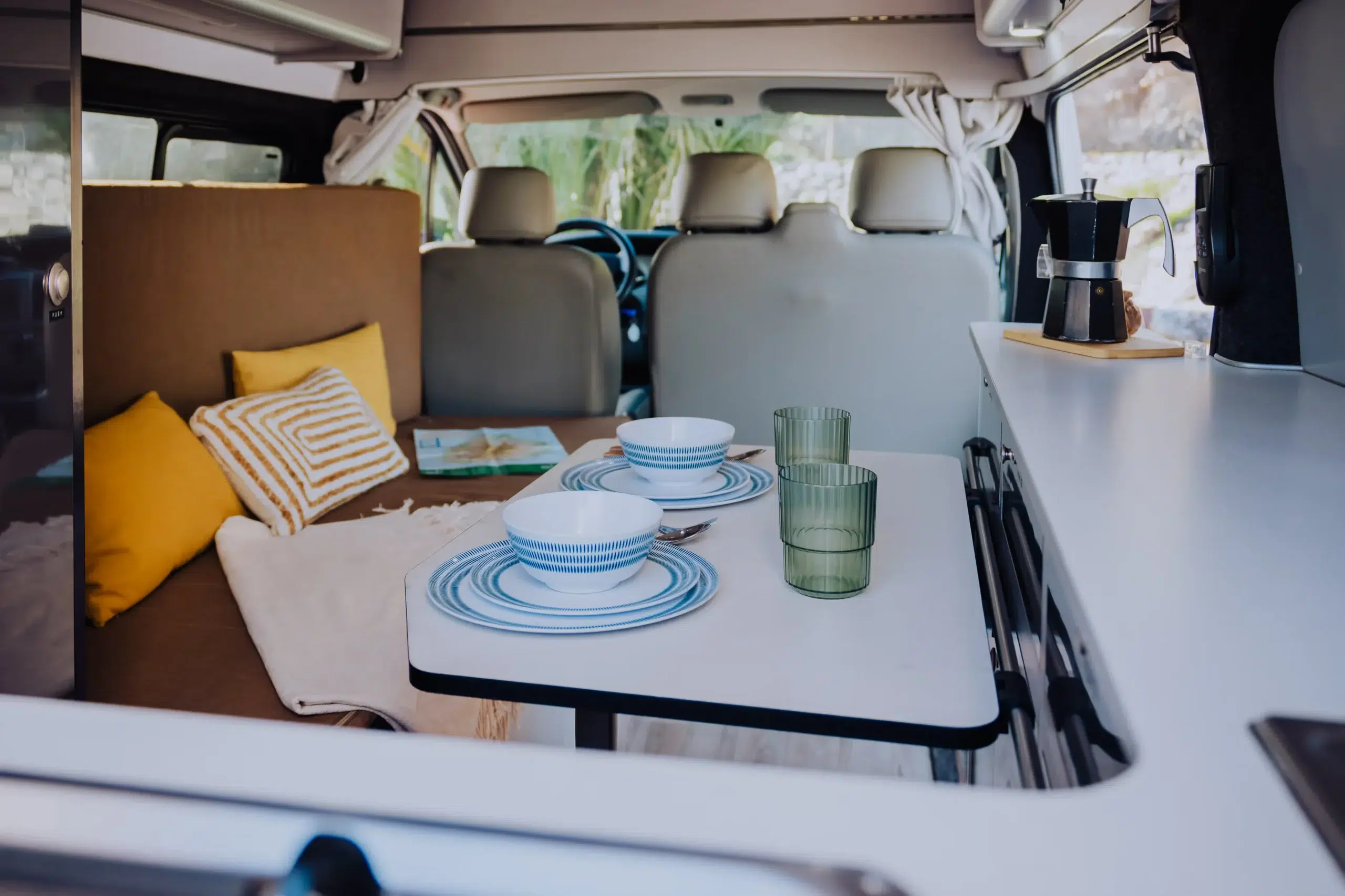 Alquiler 3 plazas Opel Vivaro Camper H3 en La Gomera