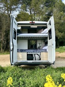 Camas_Detras-Camper-Adria-Twin-713×950