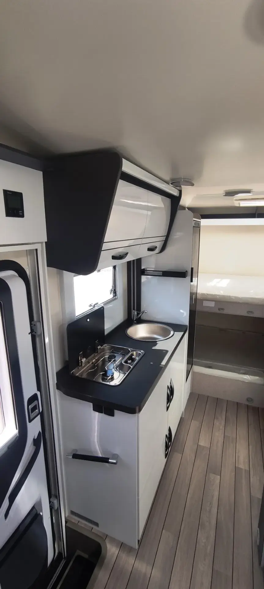 Alquiler 6 plazas Mc Louis Glamys 320 en Sevilla