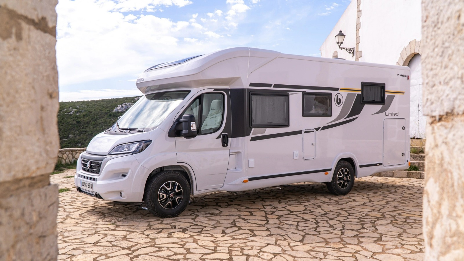 Alquiler 5 plazas Benimar Tessoro 496 en Huelva