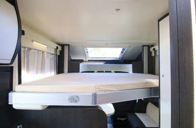 Alquiler 4 plazas Roller Team Kronos 294 TL en Soria