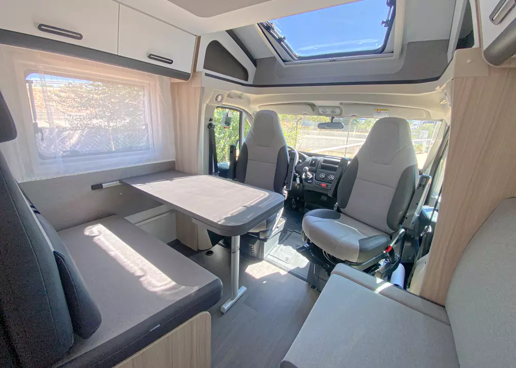 Alquiler 5 plazas Sun Living S75SL en Palma