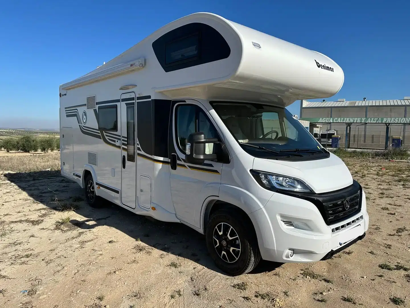 Alquiler 6 plazas Benimar Sport 346 Alpha en Sevilla