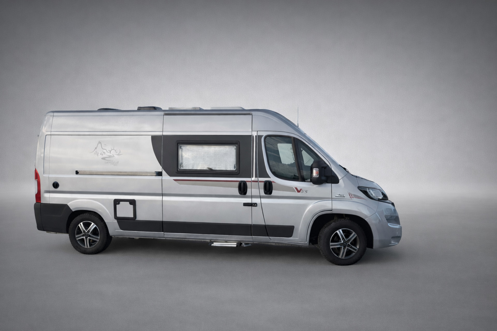 Alquiler 4 plazas CamperVan Invictus en Cantabria