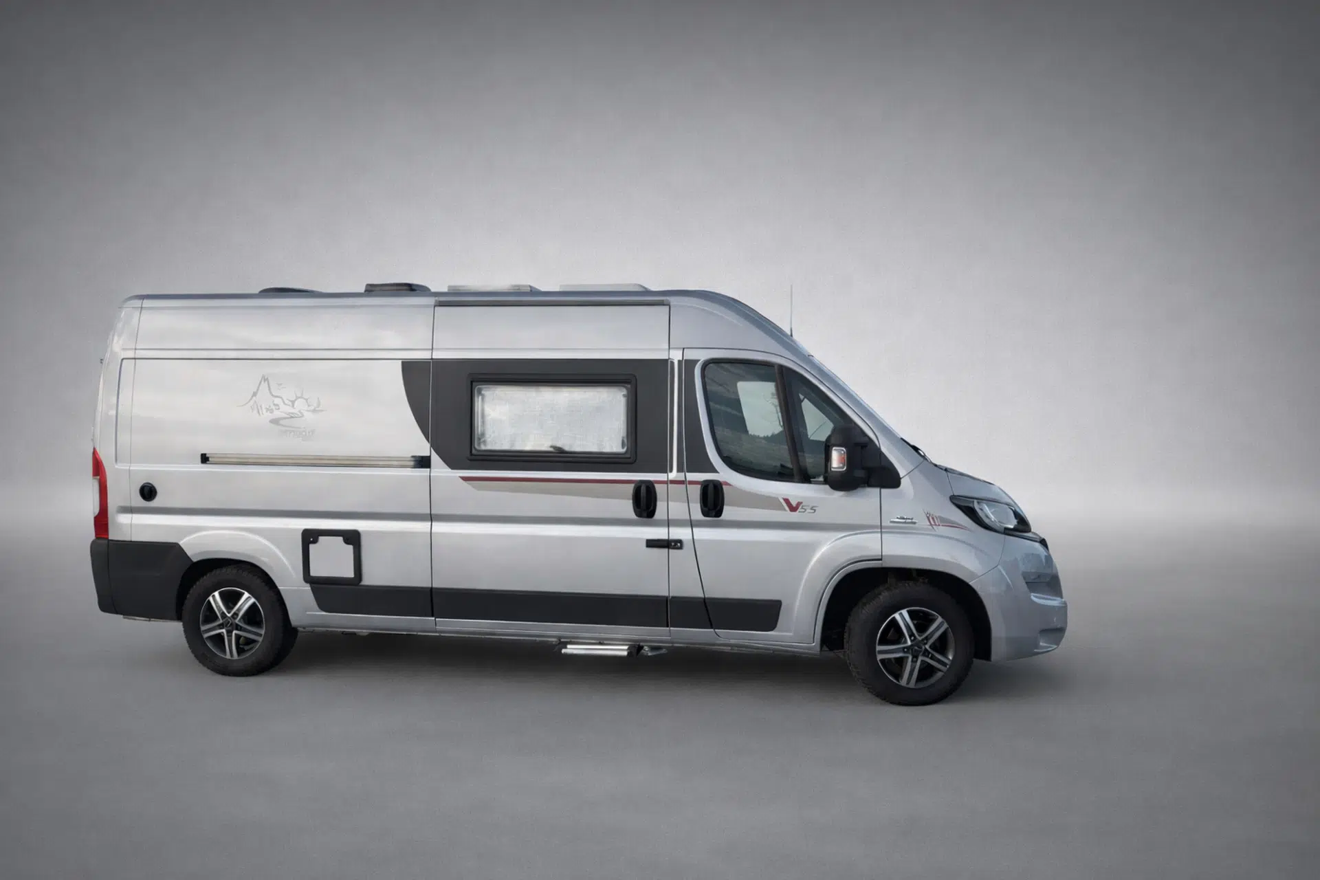 Alquiler 4 plazas CamperVan Invictus en Cantabria
