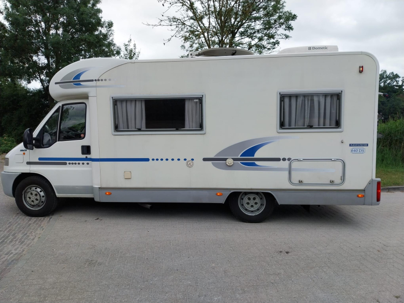 Alquiler 6 plazas Adria Coral 640 DS en Córdoba