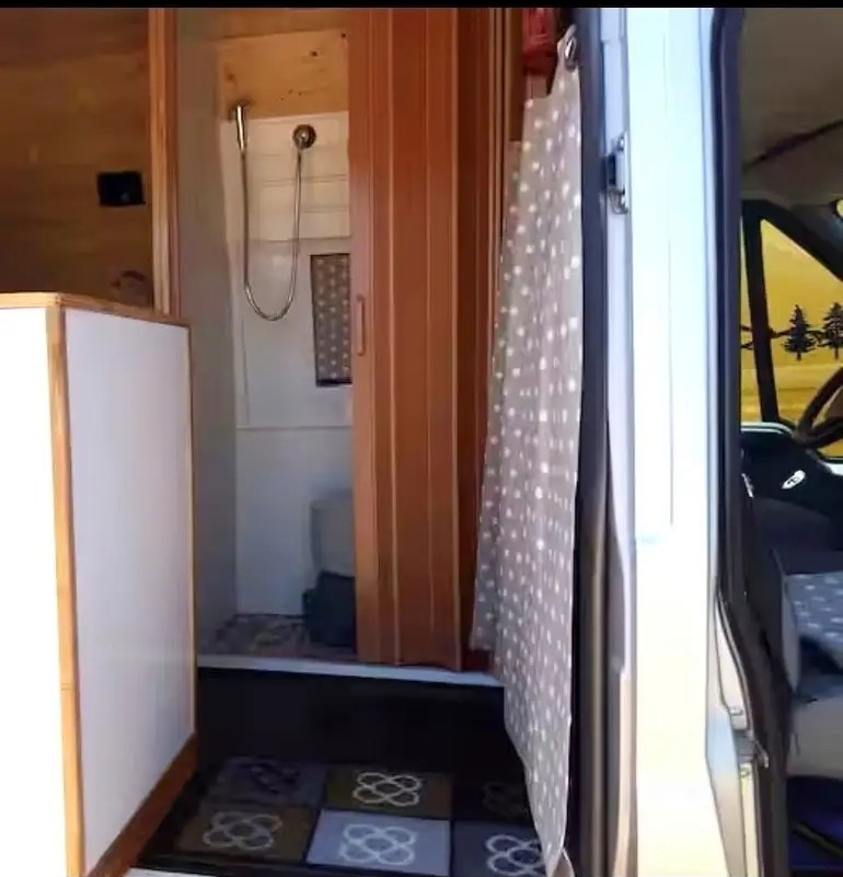 Alquiler 2 plazas CamperVan L3/H2 Alcudia en Mallorca