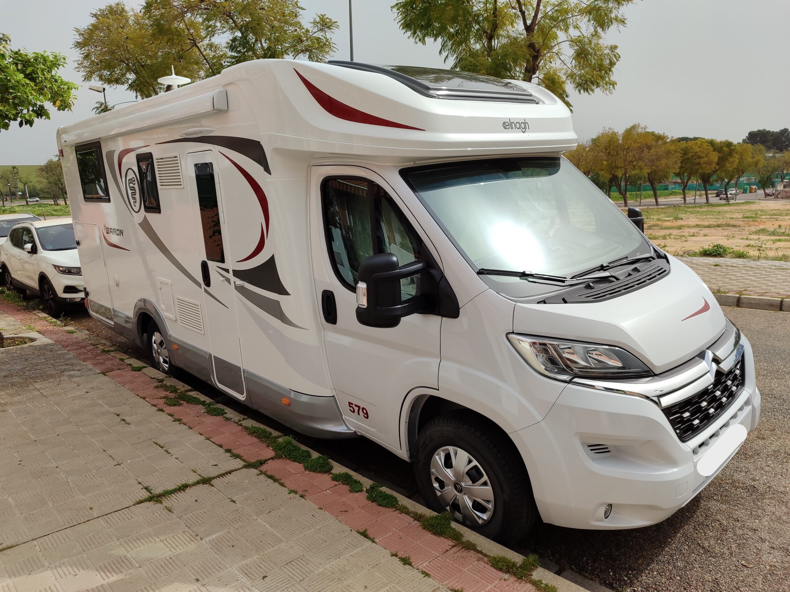 Alquiler 5 plazas Elnagh Baron 579 en Sevilla