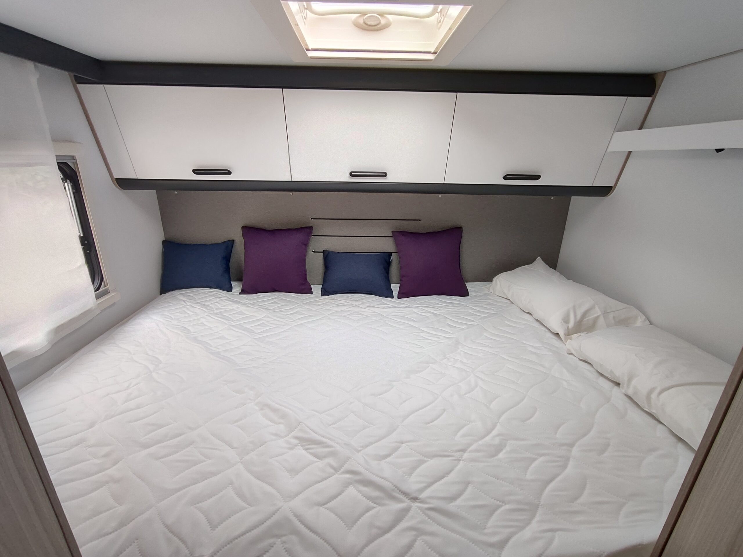 Alquiler 6 plazas Sun Living A75DP en Sevilla