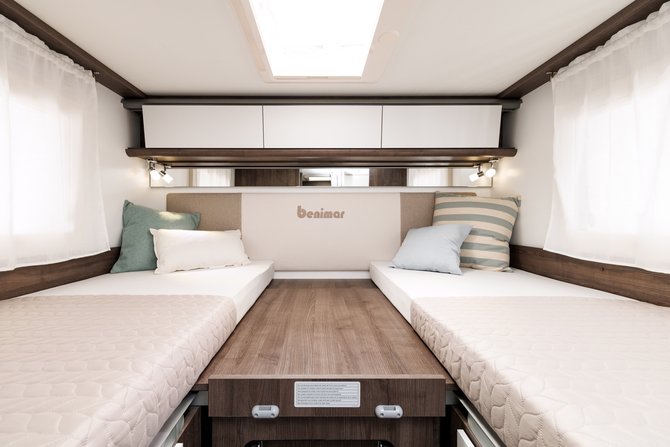Alquiler 5 plazas Benimar Tessoro 463 UP en Valencia