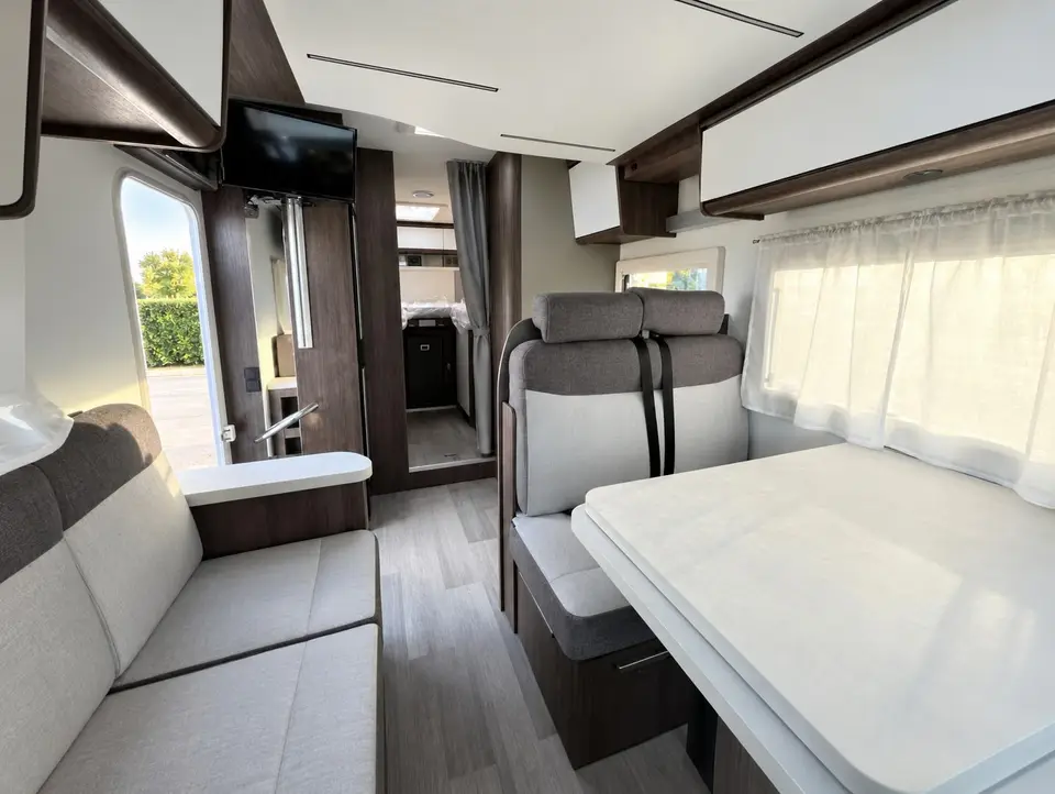 Alquiler 5 plazas Benimar Tessoro 463 UP en Tarragona